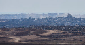 Разрушени сгради в ивицата Газа