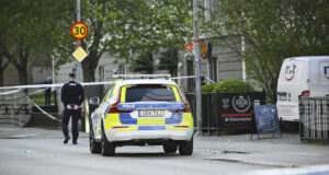 Голяма полицейска операция в коледния ден в Швеция, има ранени в град Буден, съобщават местни медии