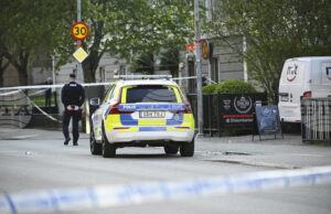 Голяма полицейска операция в коледния ден в Швеция, има ранени в град Буден, съобщават местни медии