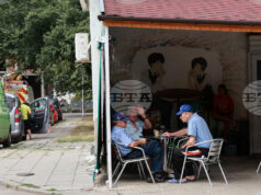 Готови са законодателните предложения за допълнителна помощ за Коледа и Великден за най-уязвимите