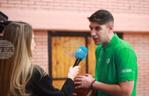 Гръцки треньор води кампа на 16-годишните девойки от националния тим по баскетбол на България