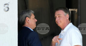 Губернаторът на щата Сао Пауло предлага подкрепа на бразилския сенатор Флавио Болсонаро, ако той се кандидатира на президентските избори