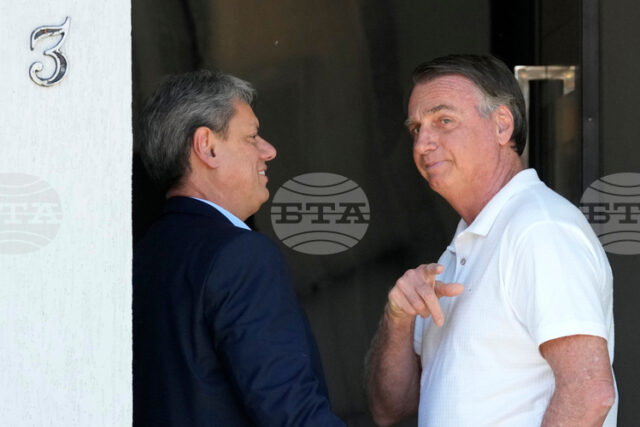 Губернаторът на щата Сао Пауло предлага подкрепа на бразилския сенатор Губернаторът на щата Сао Пауло предлага подкрепа на бразилския сенатор Флавио Болсонаро, ако той се кандидатира на президентските избори