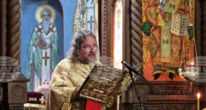 Да кроим душите си по-широко, според любовта Божия и вярата в Христос, призова в проповедта си отец Бисер Христов от Търговище