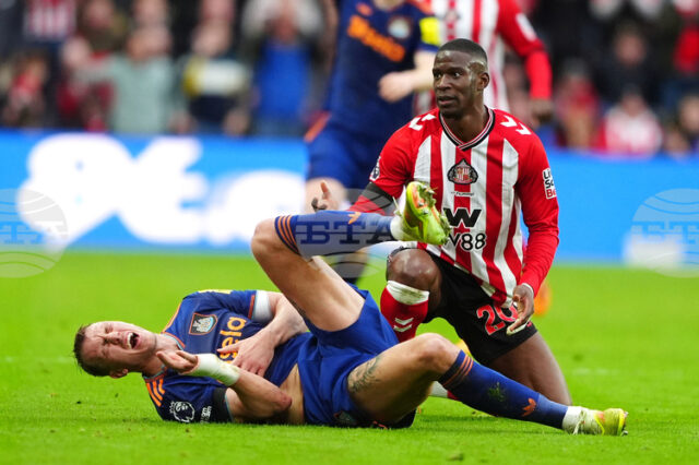 Дан Бърн от Нюкасъл е със счупено ребро и увреден Дан Бърн от Нюкасъл е със счупено ребро и увреден бял дроб