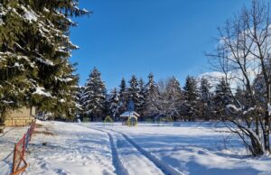зима, слънчево време