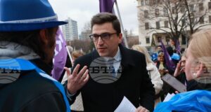 Депутати коментираха исканията на синдикатите на влизане в парламента