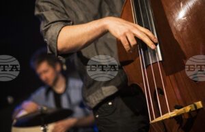 Джаз музиканти пресъздадоха албум, записан преди 46 години в английски пъб