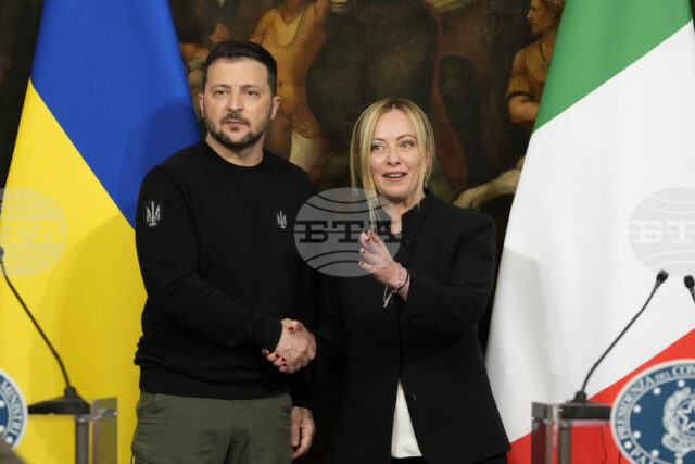 Джорджа Мелони обеща в телефонен разговор с Володимир Зеленски да Джорджа Мелони обеща в телефонен разговор с Володимир Зеленски да изпрати хуманитарна помощ на Украйна