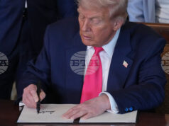 Доналд Тръмп подписа указ за сформиране на работни групи за гарантиране на сигурността на веригата на доставки на храни в САЩ Доналд Тръмп подписа указ за сформиране на работни групи за гарантиране на сигурността на веригата на доставки на храни в САЩ