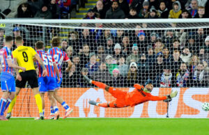 Драматична развръзка прати АЕК Атина в топ 3 на Лига на конференциите, Кристъл Палас ще играе плейоф