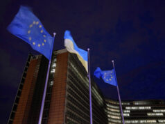 ЕС отпусна още 1 млрд. евро заем за Украйна, част от пакет помощ на Г-7 за Киев