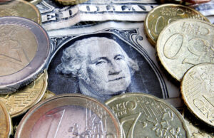 Еврото леко поскъпна спрямо щатския долар в междубанковата търговия