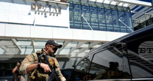 Жаир Болсонаро бе подложен на оперативно лечение на двустранна херния