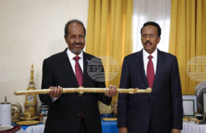 Жителите на сомалийската столица гласуват на местни избори, които са първа стъпка към възстановяването на всеобщото избирателно право