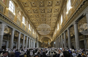 Започва затварянето на светите врати, отворени в четири базилики в Рим и Ватикана за Юбилейната година на Римокатолическата църква