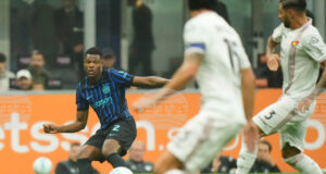 Защитникът на Интер Дензел Дъмфрис ще отсъства между два и три месеца