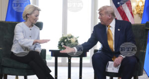 Председателката на ЕK Урсула фон дер Лайен на среща с президента на САЩ Доналд Тръмп в Шотландия