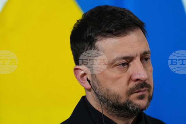 Зеленски предупреди, че Украйна ще бъде подложена на тежки руски атаки по Коледа