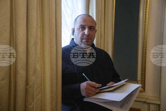 Зеленски ще получи документите с мирния план днес, заяви най-високопоставеният Зеленски ще получи документите с мирния план днес, заяви най-високопоставеният украински преговарящ