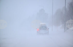Зимна буря остави без ток десетки хиляди хора в Швеция