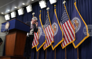 ИКОНОМИКА 2025
                                                                                                Централните банки на водещите икономики дават сигнали за промяна в курса на паричната политика