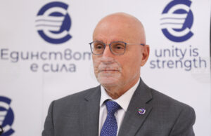 ИНТЕРВЮ
                                                                                                Държавата има опора, дори когато политиката е в криза, заяви управителят на БНБ Димитър Радев за БТА