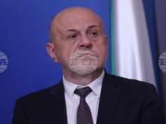 ИНТЕРВЮ
                                                                                                Мерило за научените уроци от НПВУ е дали натрупаният опит ще се превърне в по-зрели управленски практики и в по-ясна способност за стратегически избор, каза вицепремиерът в оставка Томислав Дончев за БТА