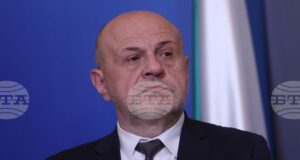 ИНТЕРВЮ
                                                                                                Мерило за научените уроци от НПВУ е дали натрупаният опит ще се превърне в по-зрели управленски практики и в по-ясна способност за стратегически избор, каза вицепремиерът в оставка Томислав Дончев за БТА