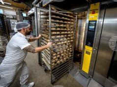 Източногерманците работят по-често по Коледа от западногерманците, сочи проучване