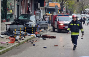 Има пострадали при тежка катастрофа в района на Колхозния пазар във Варна, съобщиха от полицията