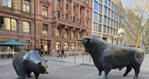 Индексите на европейските борси се задържаха в близост до рекордните си стойности в разнопосочна търговия