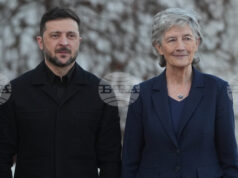 Ирланският министър на правосъдието заяви, че дроновете над Дъблин по време на визитата на Зеленски са били "координирана заплаха" Ирланският министър на правосъдието заяви, че дроновете над Дъблин по време на визитата на Зеленски са били "координирана заплаха"