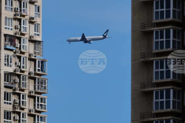 Китай възобнови строителството на най-голямото в света летище на изкуствен Китай възобнови строителството на най-голямото в света летище на изкуствен остров