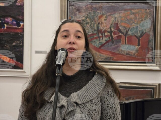 Коледно поетично четене организира Дружеството на плевенските писатели Коледно поетично четене организира Дружеството на плевенските писатели