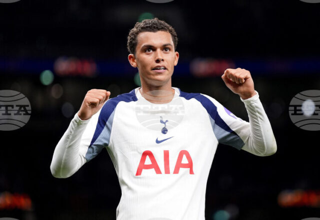 Кристъл Палас постигна споразумение с Тотнъм за нападателя Бренан Джонсън