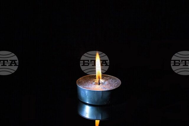 Легендарният баскетболен треньор и ръководител Иван Евстатиев почина на 92-годишна Легендарният баскетболен треньор и ръководител Иван Евстатиев почина на 92-годишна възраст след кратко боледуване