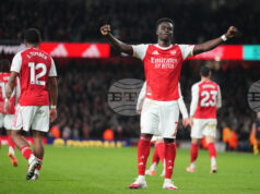 Лидерът Арсенал постигна нова победа във Висшата лига, Челси допусна загуба, а Ливърпул завърши наравно със Съндърланд Лидерът Арсенал постигна нова победа във Висшата лига, Челси допусна загуба, а Ливърпул завърши наравно със Съндърланд