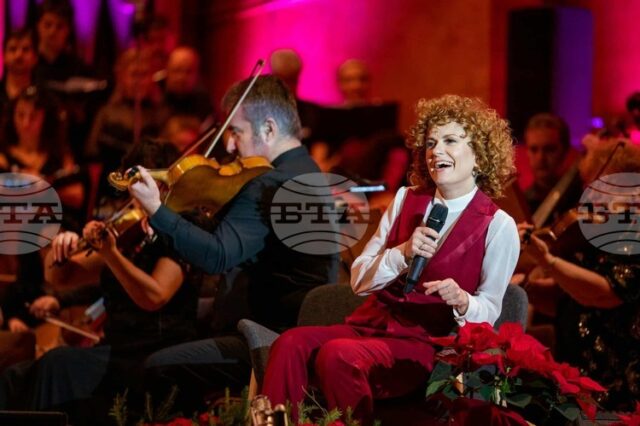 Люси Дяковска и Плевенската филхармония гостуват днес в Ямбол Люси Дяковска и Плевенската филхармония гостуват днес в Ямбол