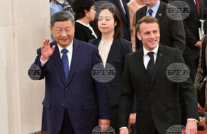 резидентите на Китай - Си Цзинпин, и на Франция - Еманюел Макрон, в Макрон и Си в Пекин.
