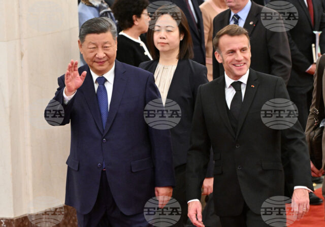 резидентите на Китай - Си Цзинпин, и на Франция - Еманюел Макрон, в Макрон и Си в Пекин.