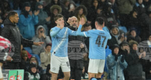 Манчестър Сити и защитаващия трофея Нюкасъл ще се срещнат на полуфиналите в турнира за Купата на лигата в Англия