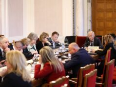 Министерският съвет прие 90 млн. лв. за обезщетения на пенсиониращи се учители, каза министър Красимир Вълчев