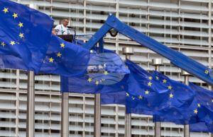 Министрите на отбраната на страните от ЕС обсъждат подкрепата за Украйна и подобряването на европейската отбранителна готовност Министрите на отбраната на страните от ЕС обсъждат подкрепата за Украйна и подобряването на европейската отбранителна готовност