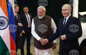 Руският президент Владимир Путин пристига в канцеларията на индийския премиер Нарендра Моди в Делхи, 4 декември 2025 г.