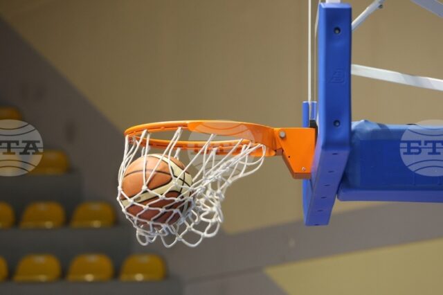 Монтана надигра Рилски спортист с по един дабъл-дабъл на Радостина Христова и Даниела Уолън