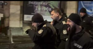 На прага на предсрочни избори: Правителството в оставка хвърли нови милиони в МВР