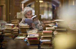 Не е късно да възстановим навика си да четем книги, казват експерти