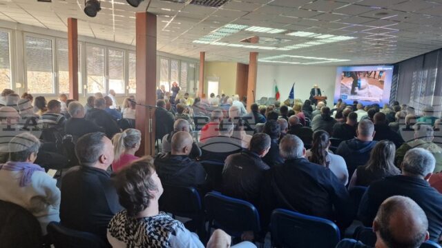 Недостигът на пасища и шарката са основните проблеми за животновъдите, Недостигът на пасища и шарката са основните проблеми за животновъдите, посочиха на годишната среща на асоциацията на овцевъдите и козевъдите у нас