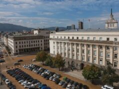 Нетният доход от такси и комисиони на банките у нас нараства с 9,5 на сто до 1,3 млрд. лева към края на септември, сочат данните на БНБ